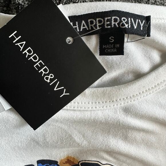 NWT Juniors Harper & Ivy Winter Bear Long Sleeve Graphic T Shirt sz S - Picture 3 of 3